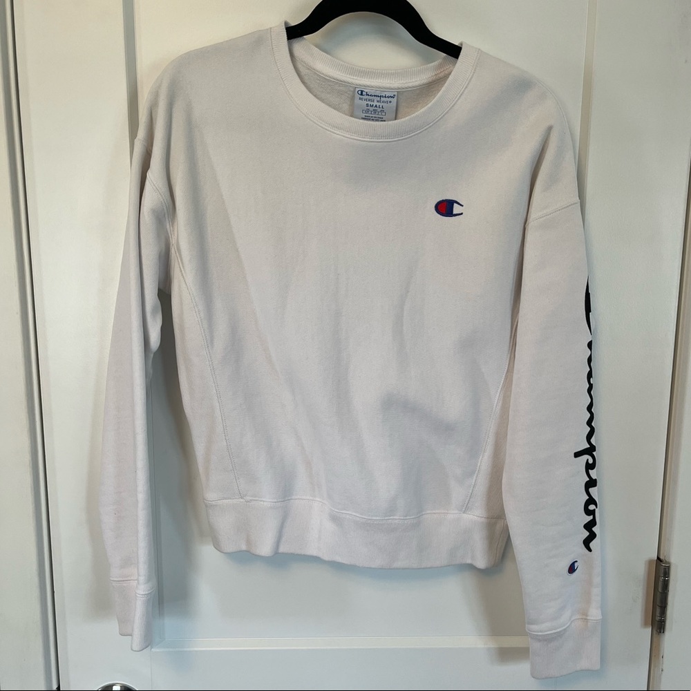 Champion Long Sleeve Crewneck Sweatshirt